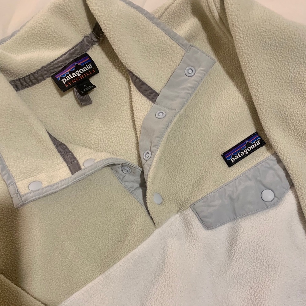 Patagonia Women’s Synchilla Snap-T Fleece Pullover